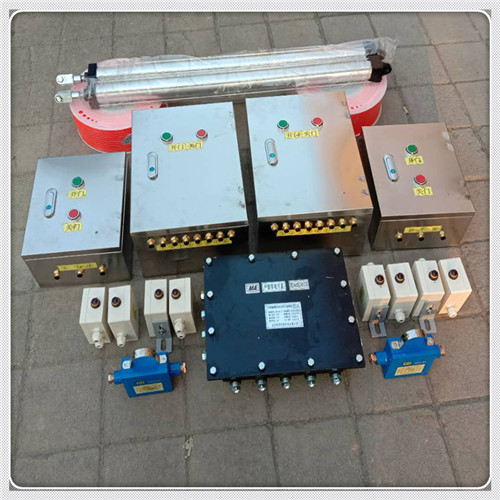 煤矿用风门自动闭锁纯气动控制装置