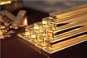 再创历史新高！金价触及2440美元大关 贵金属跟涨